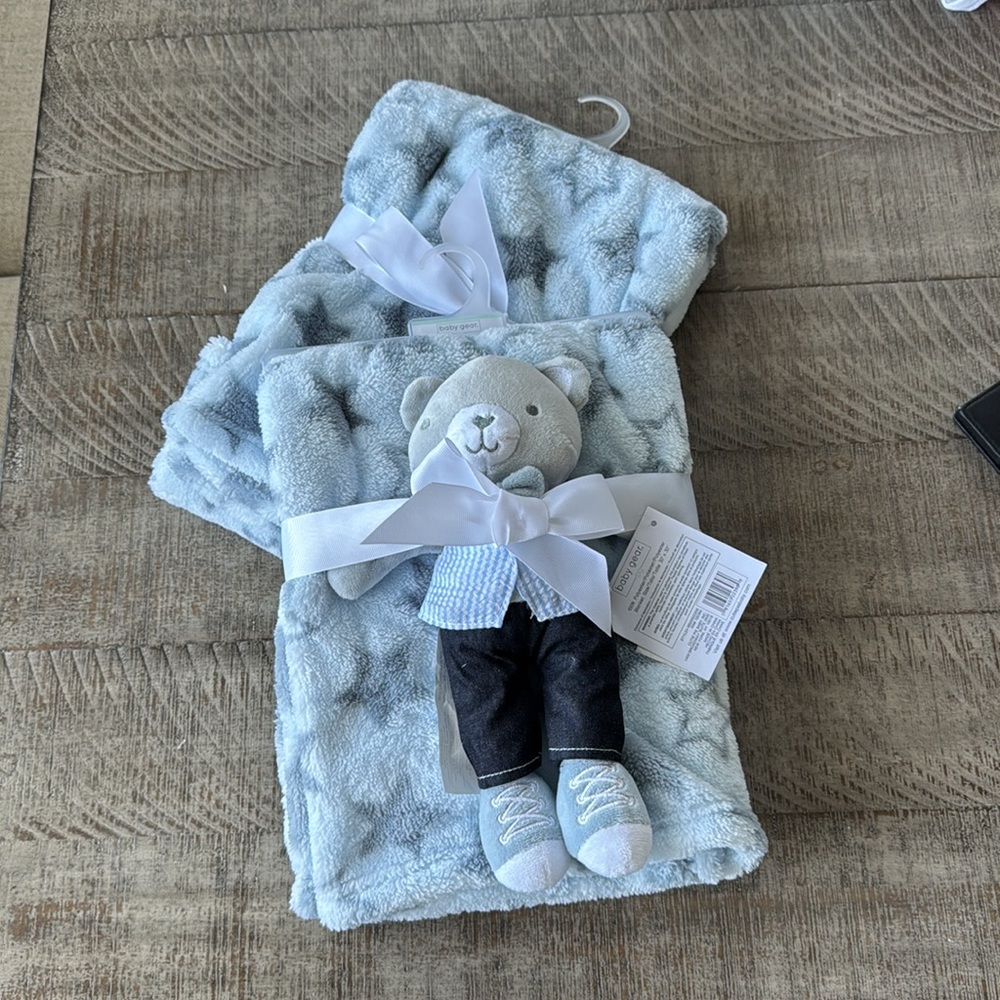 New!! Bundle SOFT TEDDY BEAR & BABY
BLANKETs qty 2